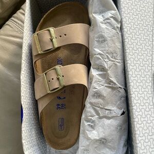 Brand new never been work Birkenstocks